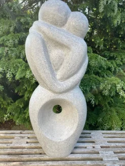 Abstrakt Soulmate haveskulptur i grå sten Terrazzo - 92cm