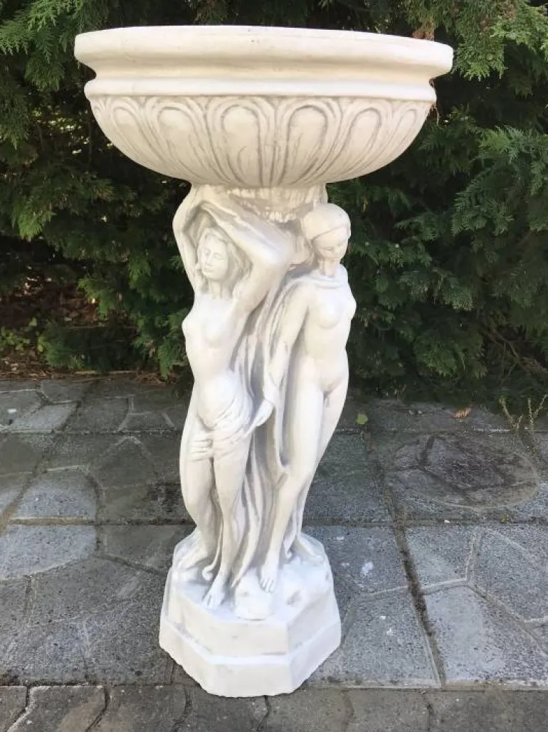 Blomsteropsats i hvid beton - 88cm