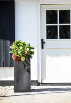 Høj krukke smooth black - 79cm - Livstidsgaranti