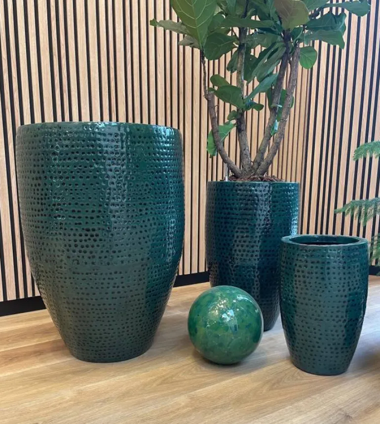 Indendørs krukker i ocean green metal med hammered finish / 3str.