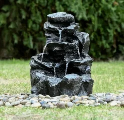 Lille klippe havefontæne med LED lys