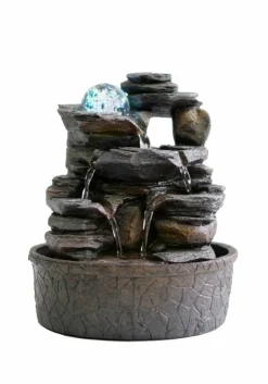 Lille vandspil / vandkunst med roterende glaskugle og LED lys