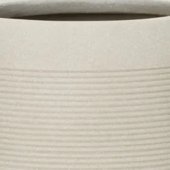 Rund sandfarvet krukke i glasfiber med riller - H.30 + H.45