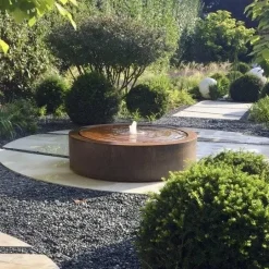 Runde lave cortenstål vandfontæner i rust med LED lys - H.40cm