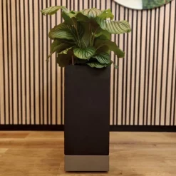 Sokkel / Podie med hjul - Firkantet stål Platform