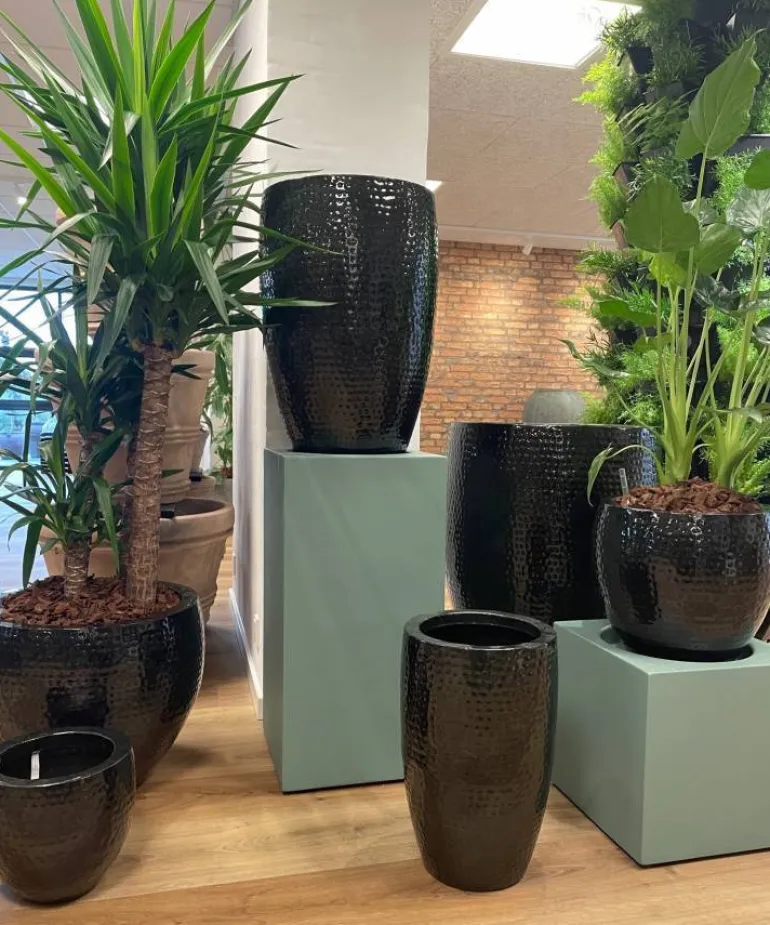 Stor krukke i sort højglans hammered metal - 3 størrelser