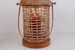 Stor lanterne i pil og træ