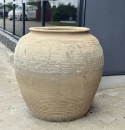 Stor Udendørs Vintage Lerkrukke - Ø.75cm