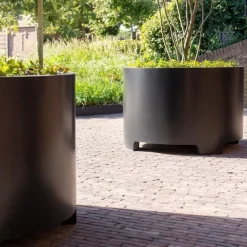 Store runde plantekasser i aluminium med ben / fødder - 7021 Antrazit