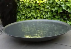 Stort vandfad / spejlbassin i coated antrazit galvaniseret stål